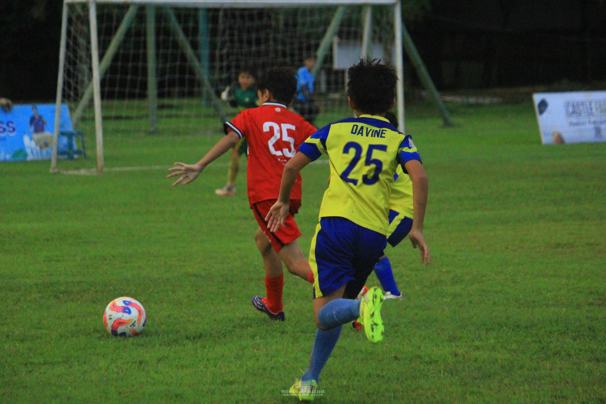 ijl u11 120426 brazillian ss lfa vs kids soccer family