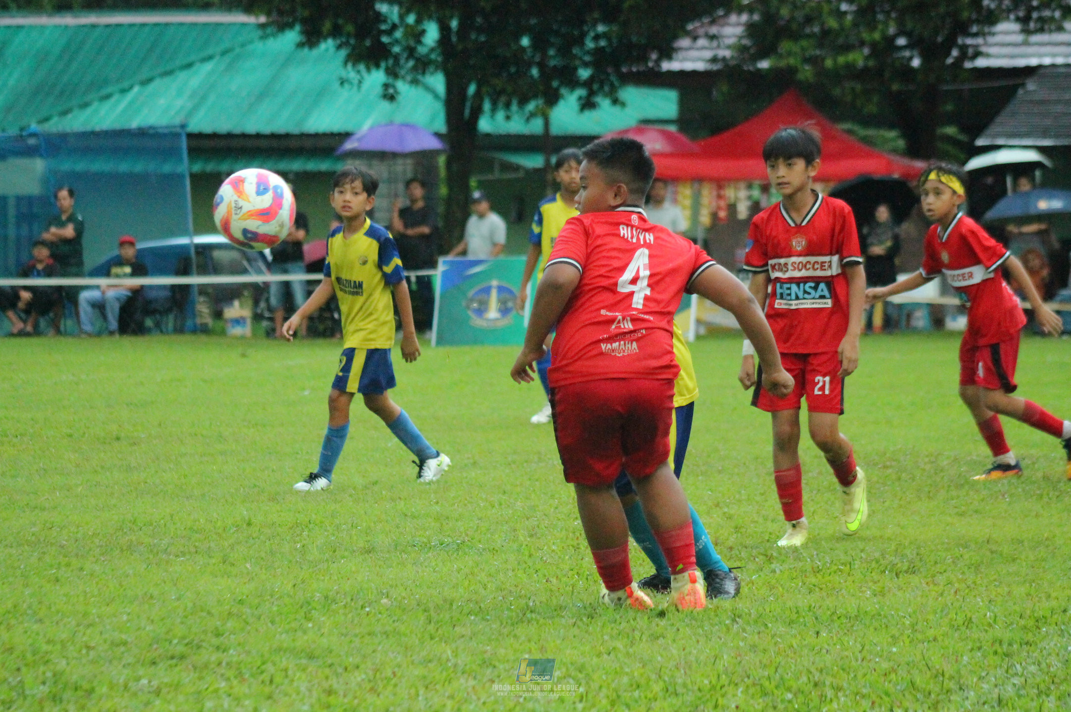 ijl u11 120426 brazillian ss lfa vs kids soccer family