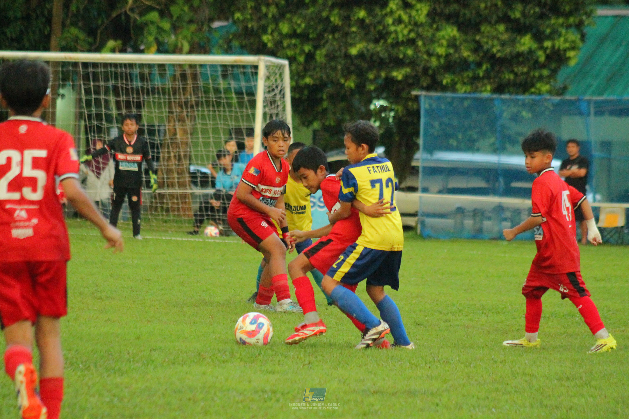 ijl u11 120426 brazillian ss lfa vs kids soccer family
