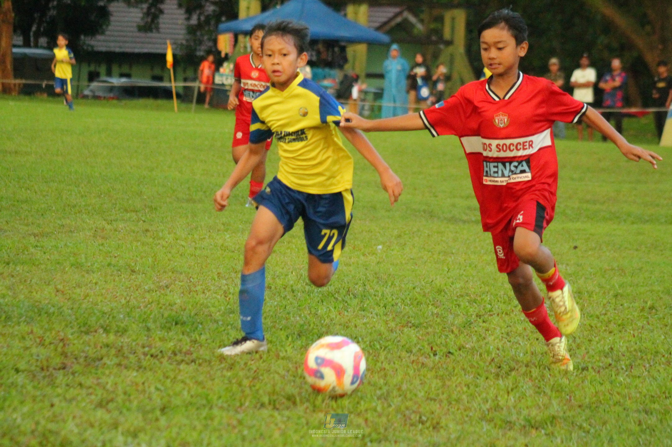 ijl u11 120426 brazillian ss lfa vs kids soccer family