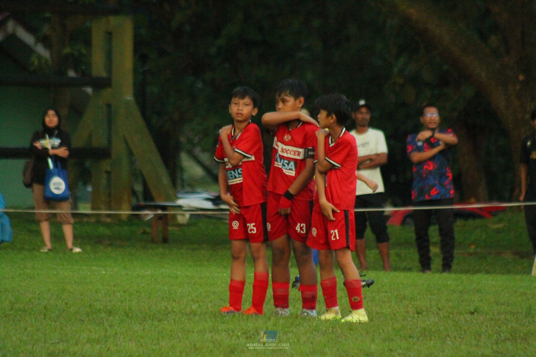ijl u11 120426 brazillian ss lfa vs kids soccer family