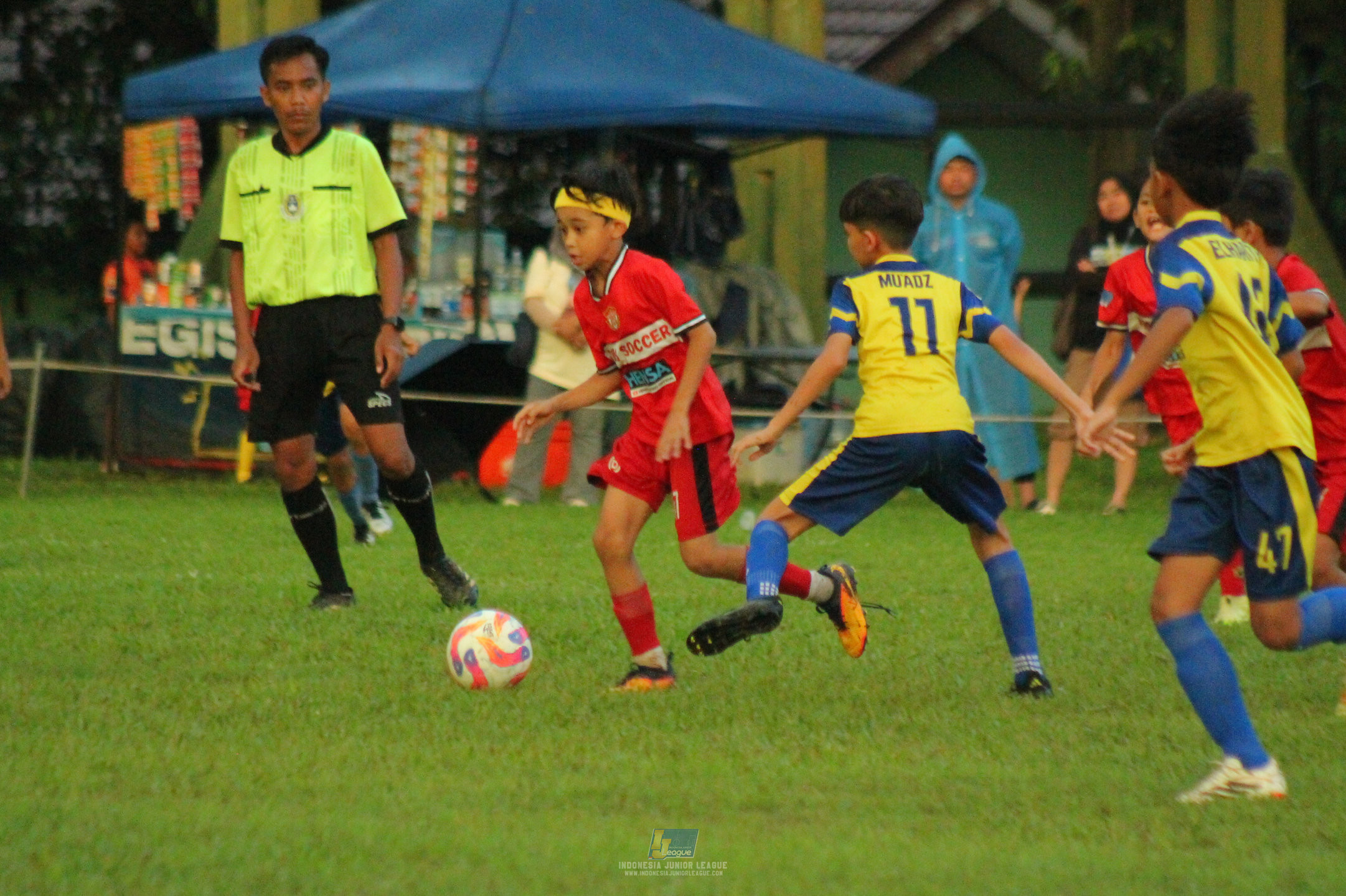 ijl u11 120426 brazillian ss lfa vs kids soccer family