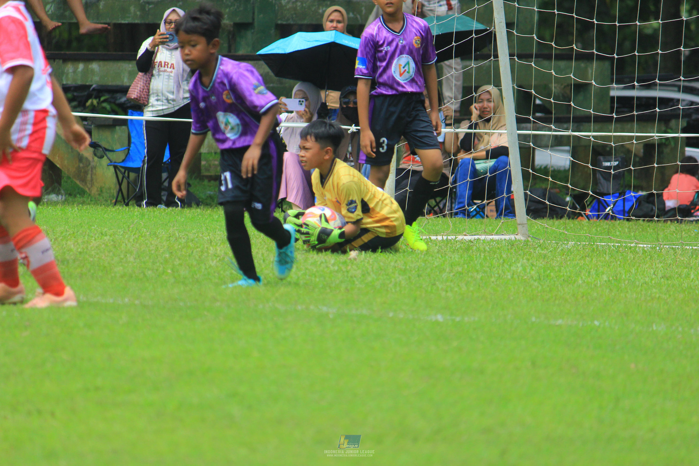 ijl u11 120426 farama fc vs grand young kids