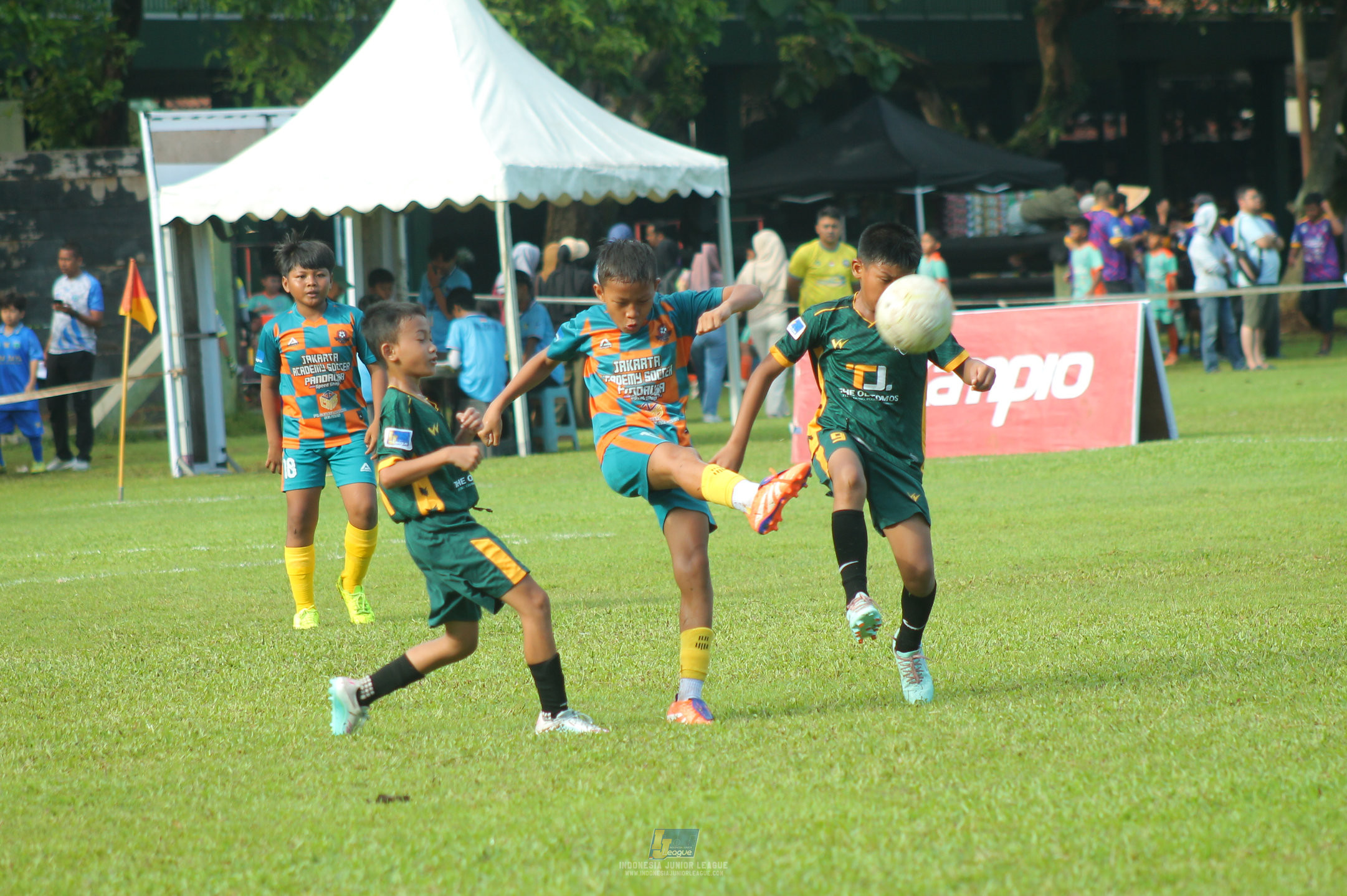 ijl u11 120426 newland fa vs jakarta academy soccer