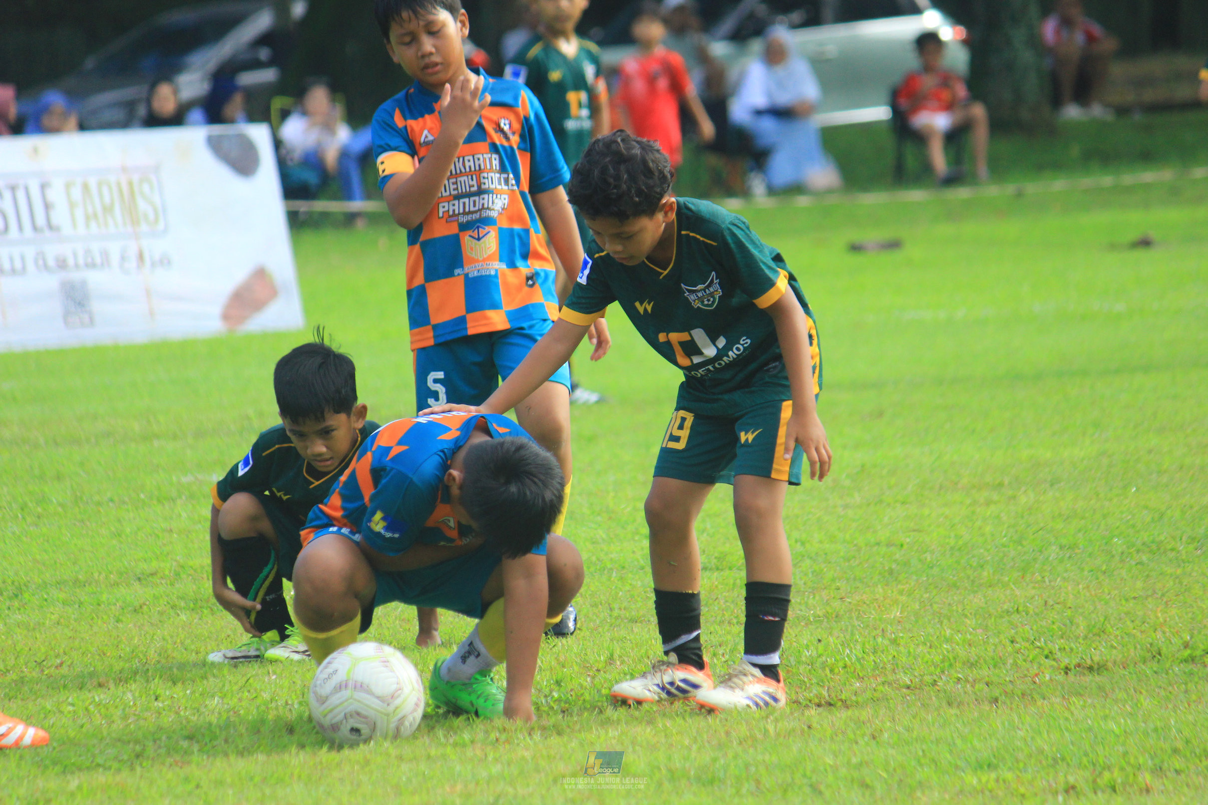 ijl u11 120426 newland fa vs jakarta academy soccer