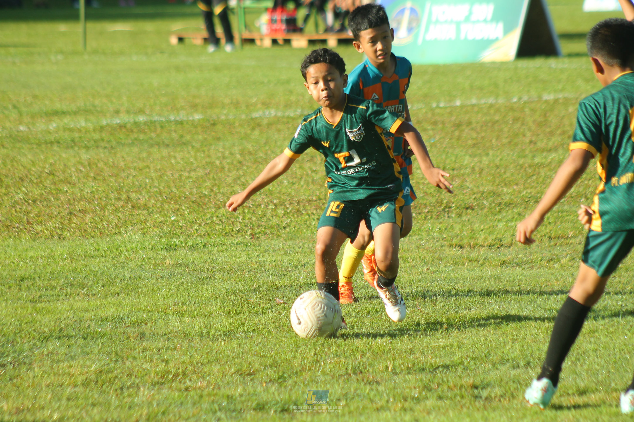 ijl u11 120426 newland fa vs jakarta academy soccer