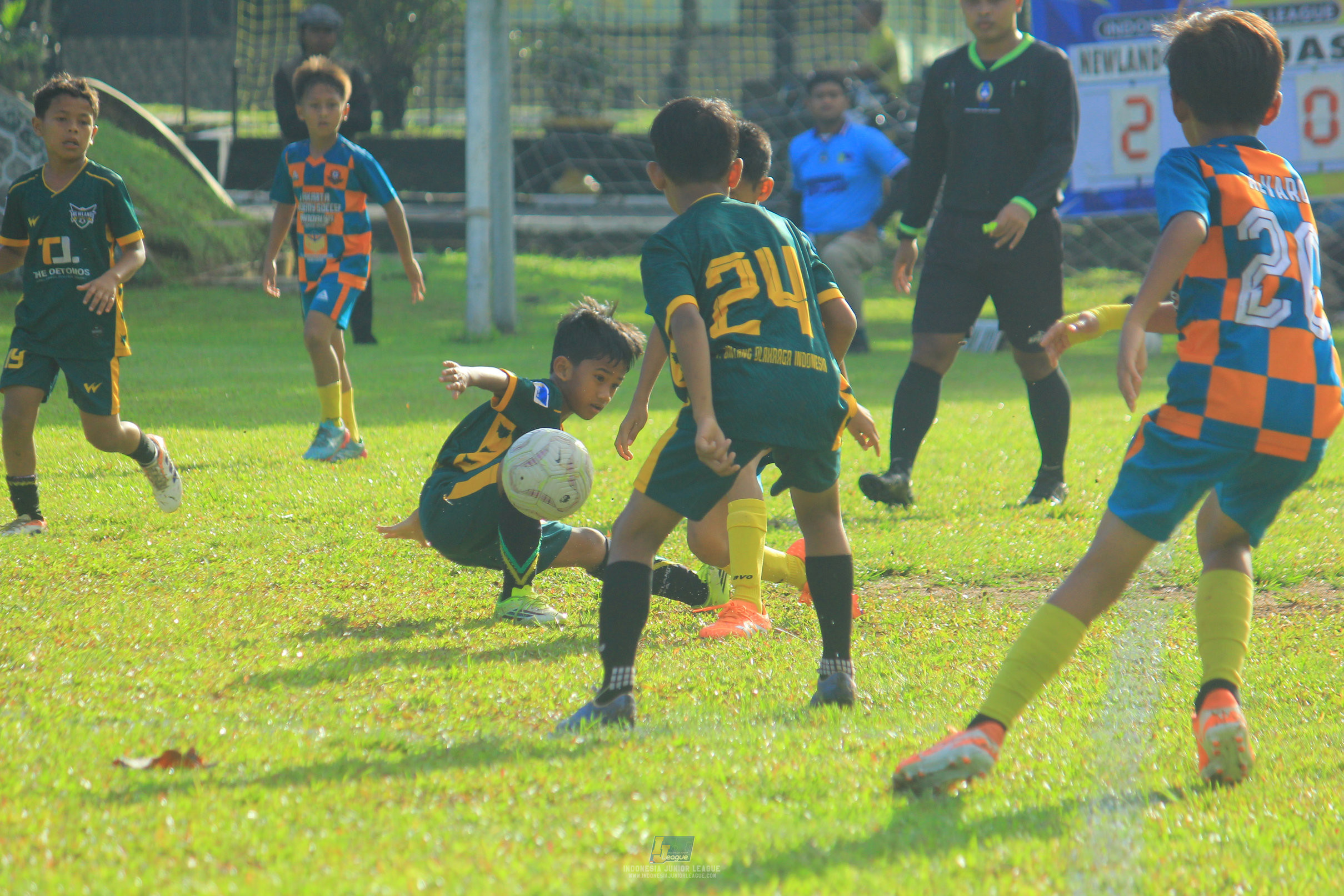 ijl u11 120426 newland fa vs jakarta academy soccer