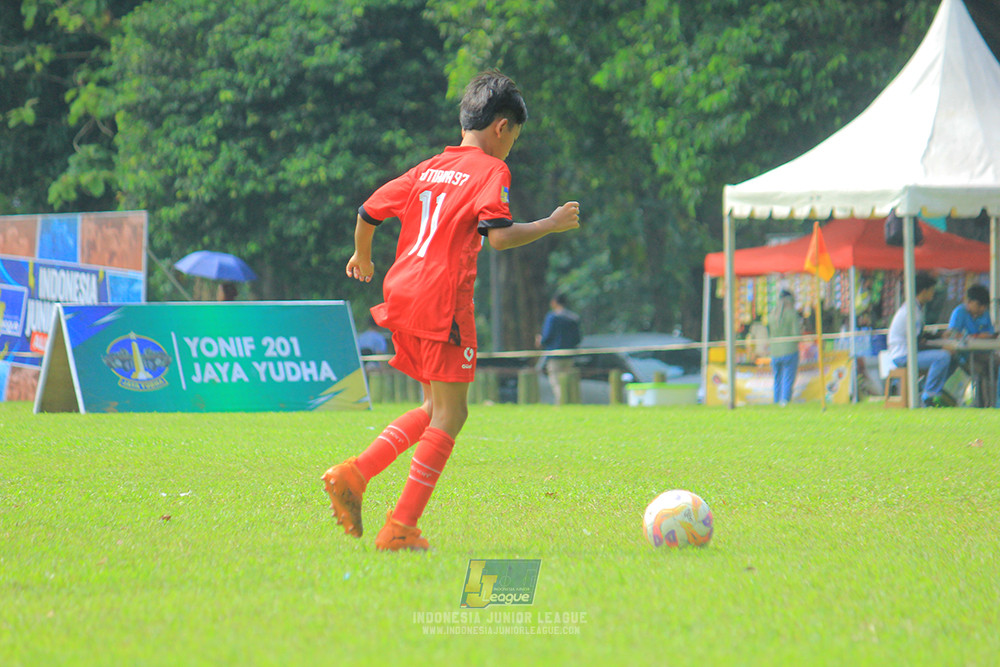 ijl u11 170526 fff academy white vs mutiara 97