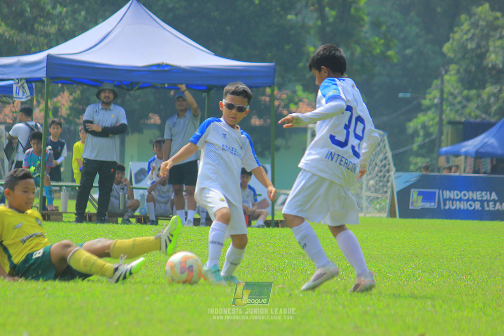 ijl u11 170526 maesa pararaider white vs brazillian ss senayan