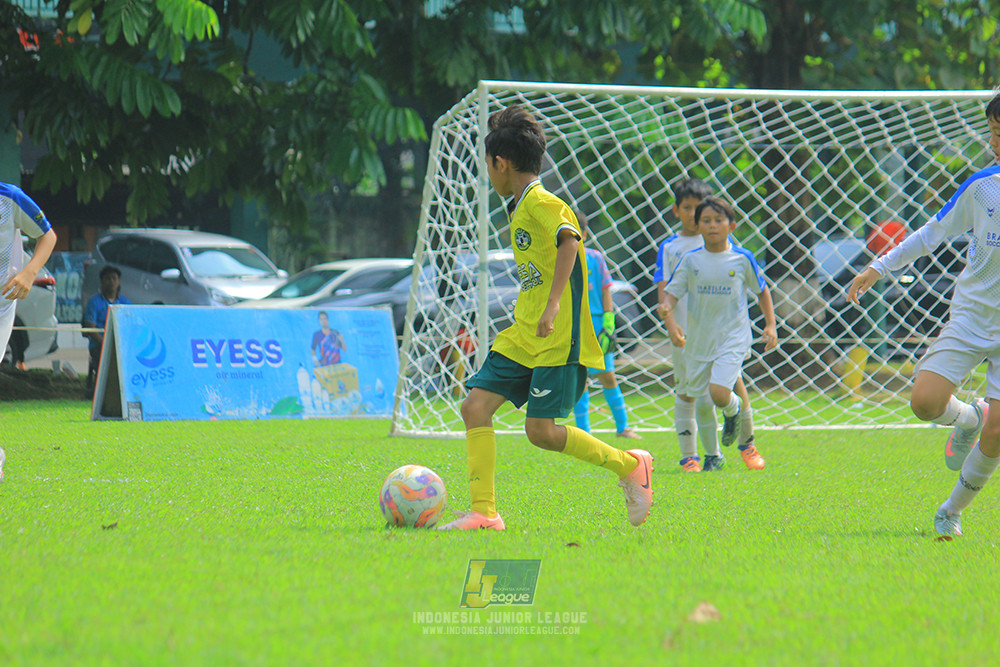 ijl u11 170526 maesa pararaider white vs brazillian ss senayan