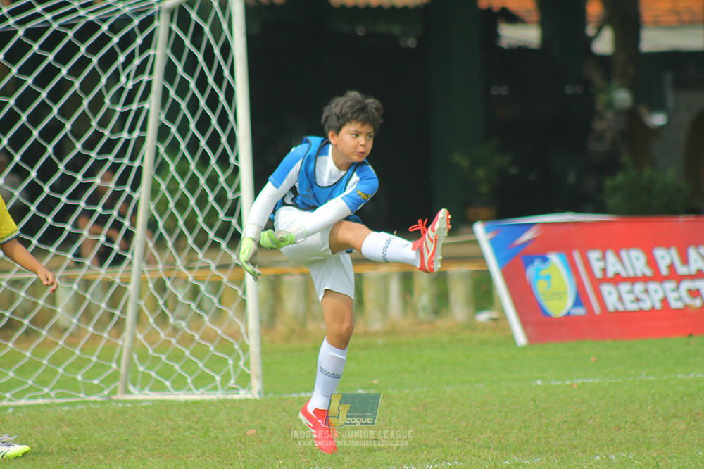 ijl u11 170526 maesa pararaider white vs brazillian ss senayan