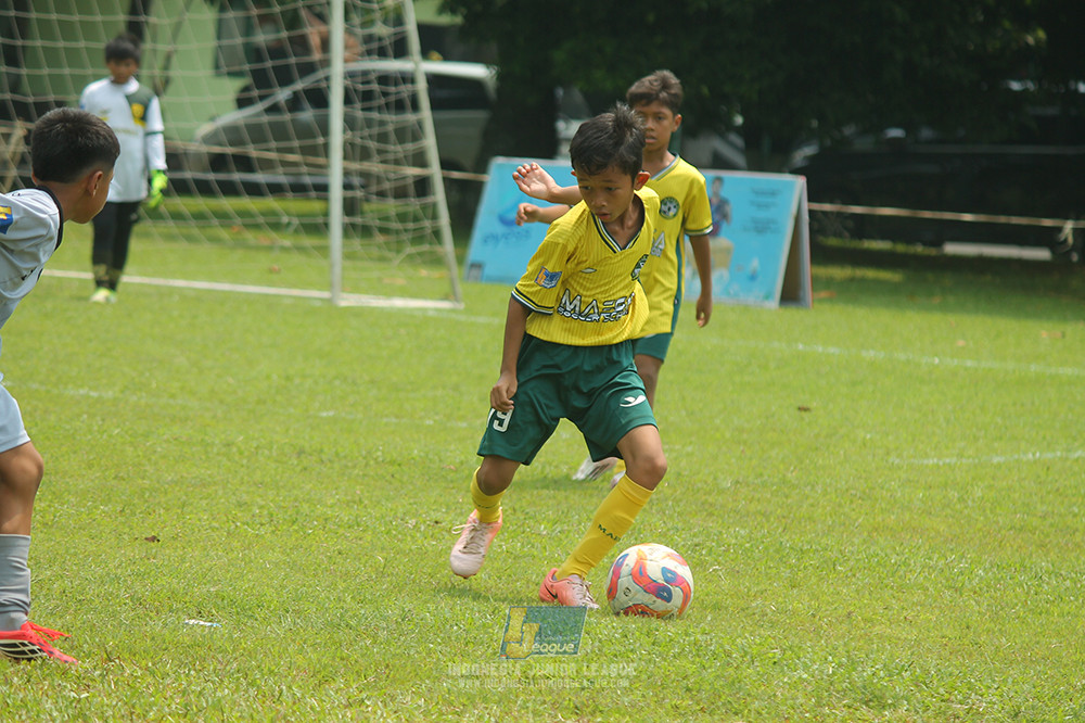 ijl u11 190426 asia football school vs maesa pararaider white
