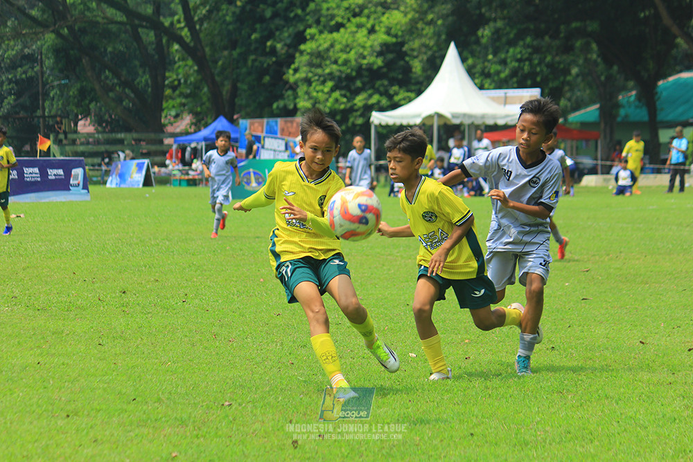 ijl u11 190426 asia football school vs maesa pararaider white