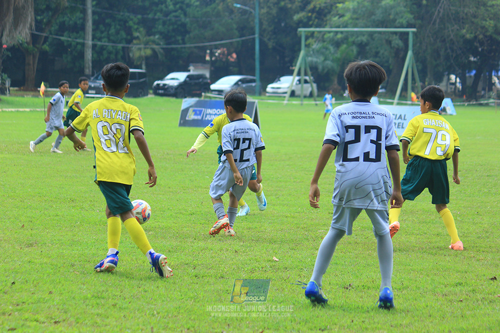 ijl u11 190426 asia football school vs maesa pararaider white