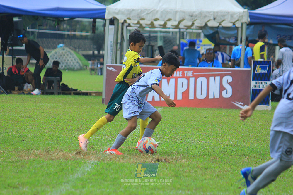 ijl u11 190426 asia football school vs maesa pararaider white