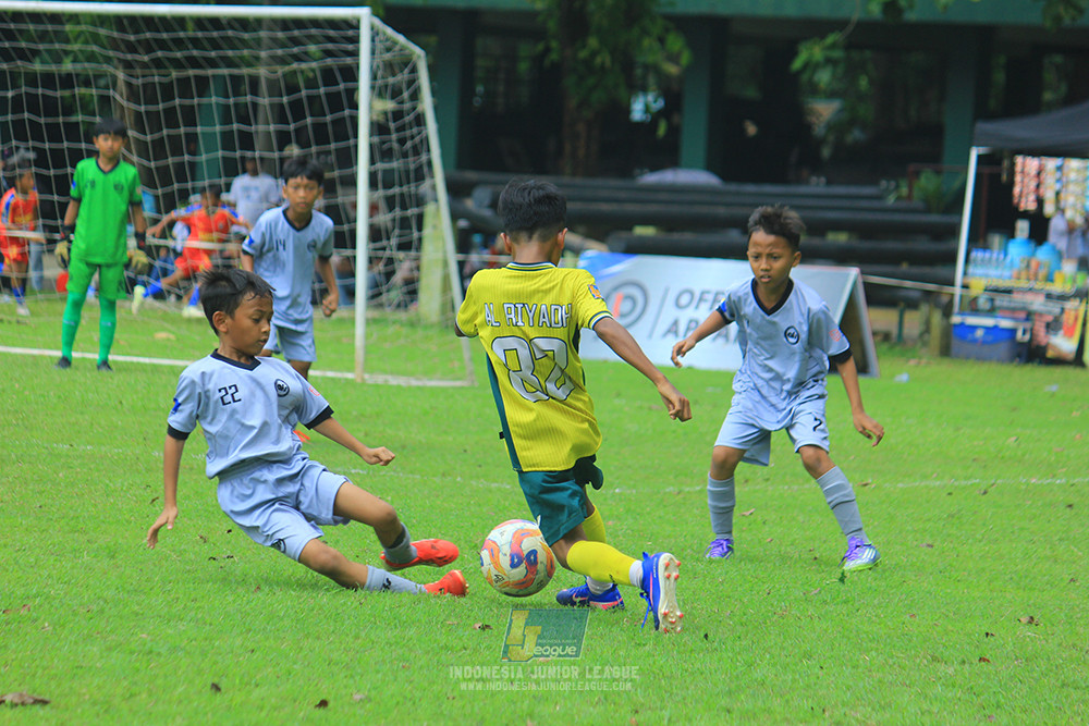 ijl u11 190426 asia football school vs maesa pararaider white