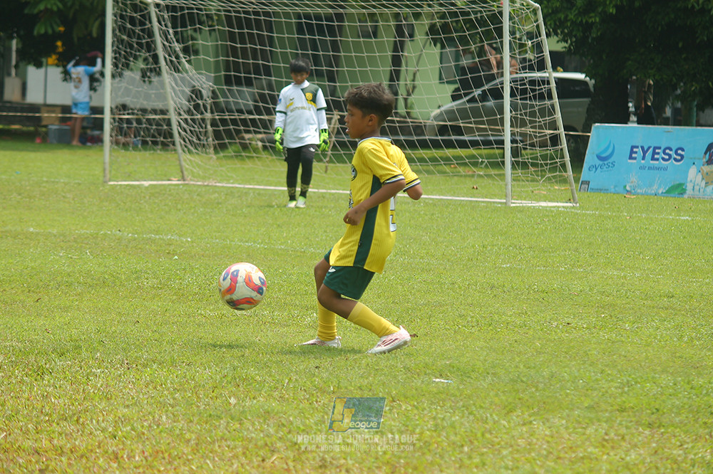 ijl u11 190426 asia football school vs maesa pararaider white
