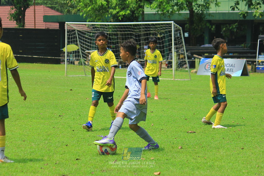 ijl u11 190426 asia football school vs maesa pararaider white