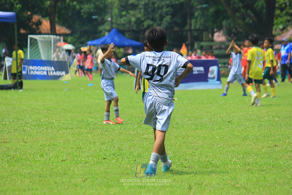 ijl u11 190426 asia football school vs maesa pararaider white