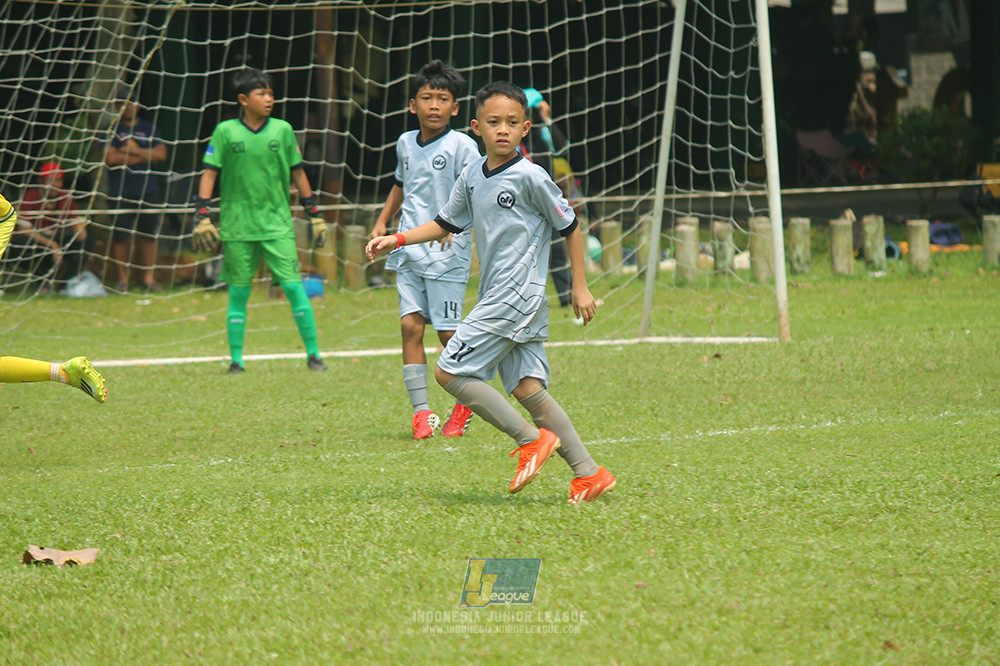 ijl u11 190426 asia football school vs maesa pararaider white