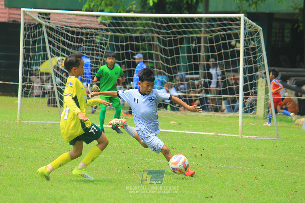 ijl u11 190426 asia football school vs maesa pararaider white