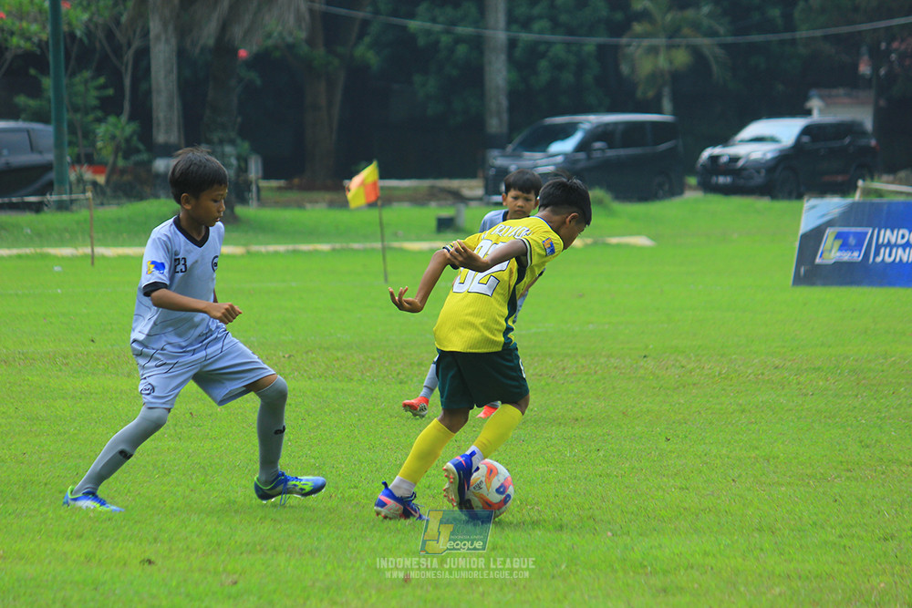 ijl u11 190426 asia football school vs maesa pararaider white