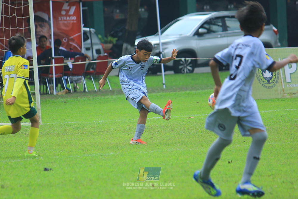 ijl u11 190426 asia football school vs maesa pararaider white