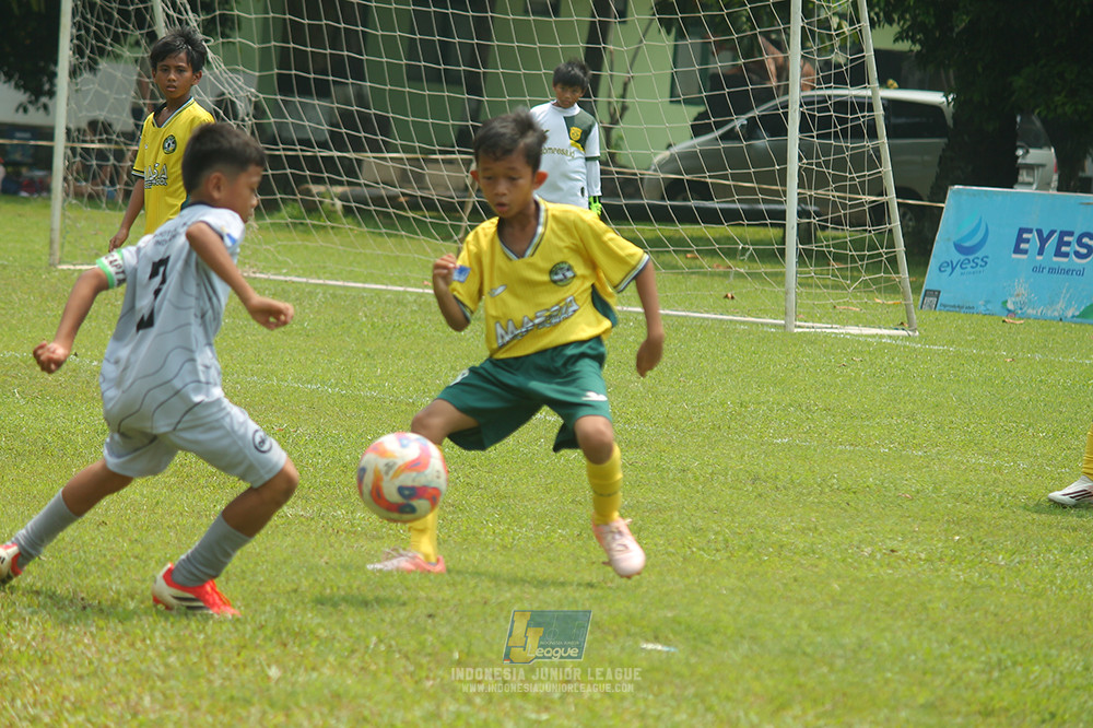 ijl u11 190426 asia football school vs maesa pararaider white
