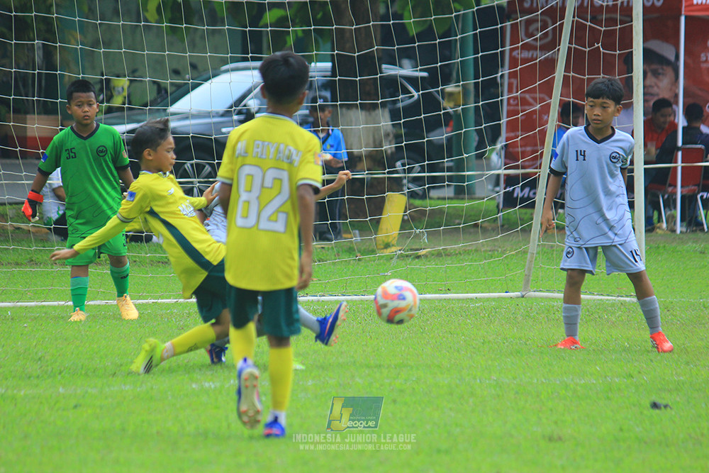 ijl u11 190426 asia football school vs maesa pararaider white