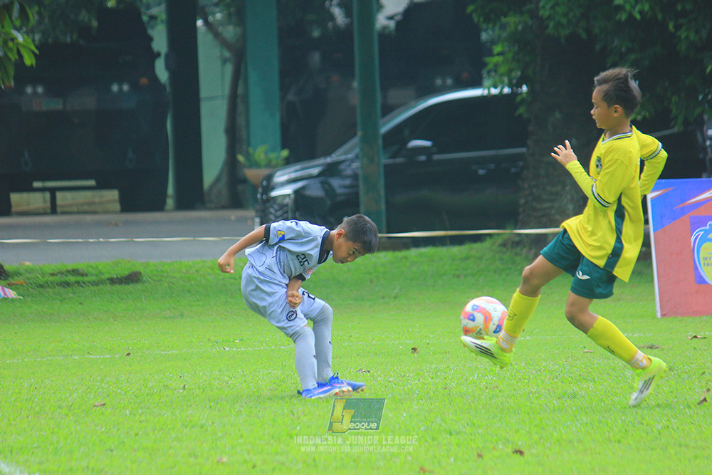 ijl u11 190426 asia football school vs maesa pararaider white
