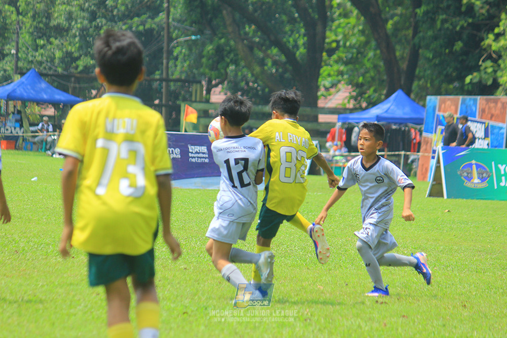 ijl u11 190426 asia football school vs maesa pararaider white