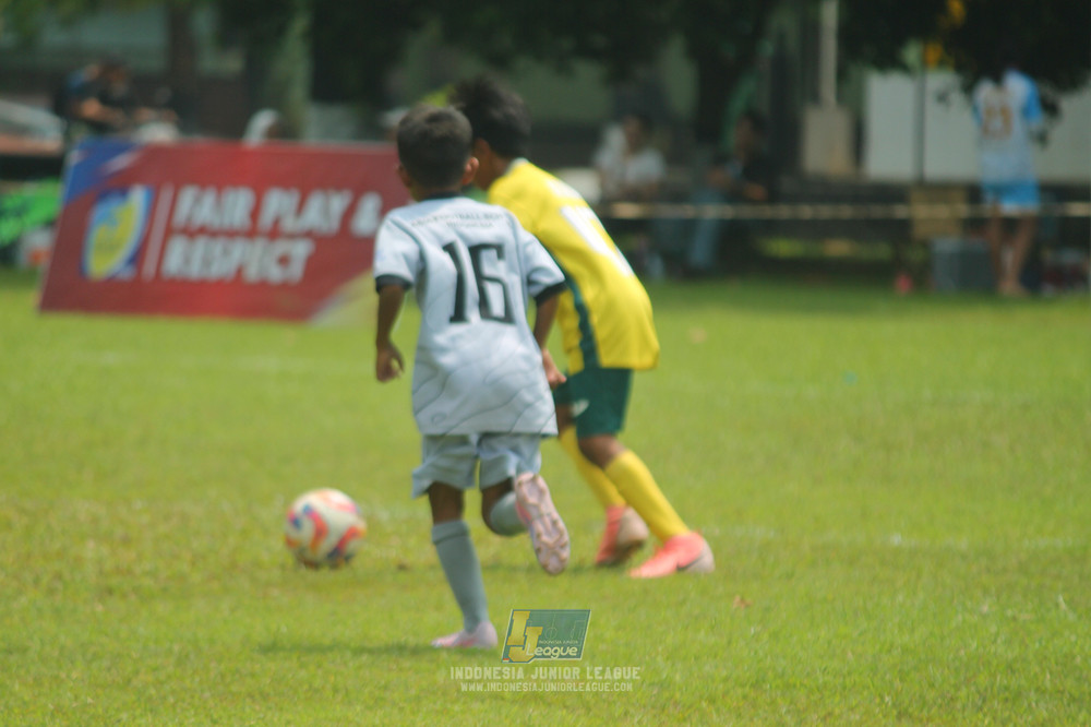ijl u11 190426 asia football school vs maesa pararaider white