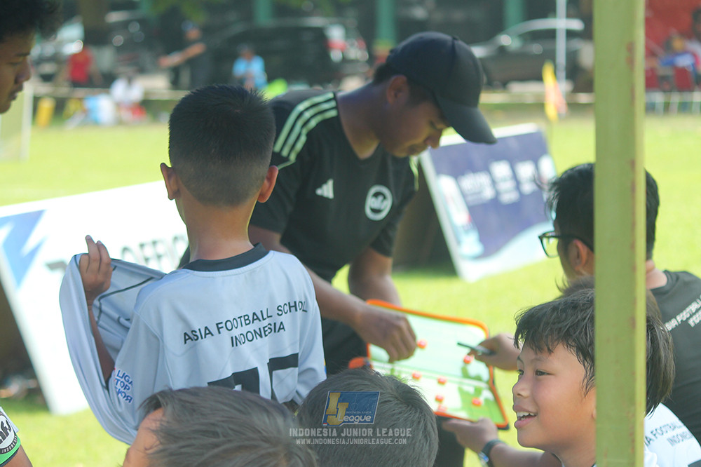 ijl u11 190426 asia football school vs maesa pararaider white