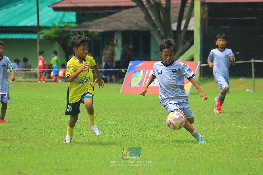 ijl u11 190426 asia football school vs maesa pararaider white