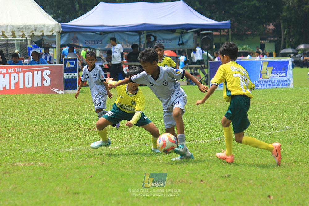 ijl u11 190426 asia football school vs maesa pararaider white