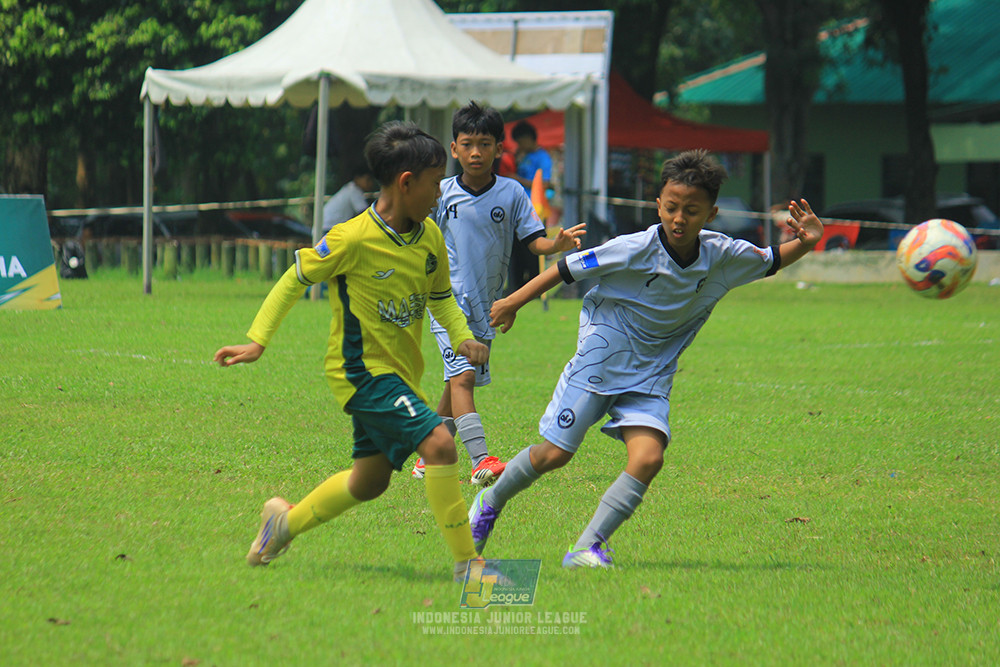ijl u11 190426 asia football school vs maesa pararaider white