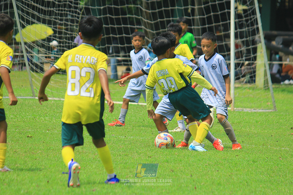 ijl u11 190426 asia football school vs maesa pararaider white
