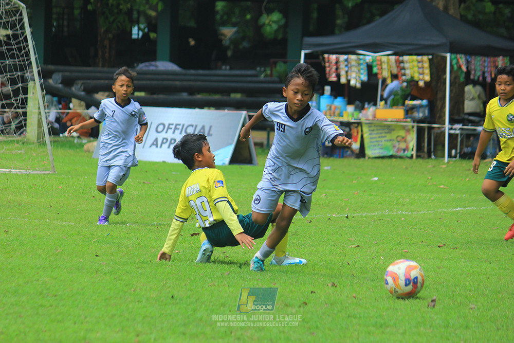 ijl u11 190426 asia football school vs maesa pararaider white