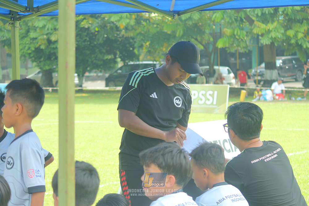 ijl u11 190426 asia football school vs maesa pararaider white