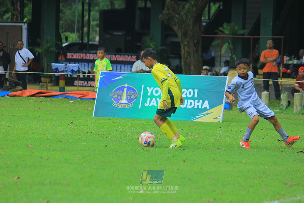 ijl u11 190426 asia football school vs maesa pararaider white