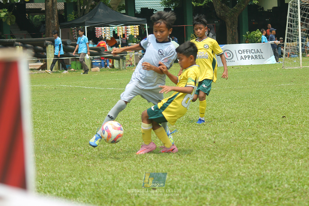 ijl u11 190426 asia football school vs maesa pararaider white