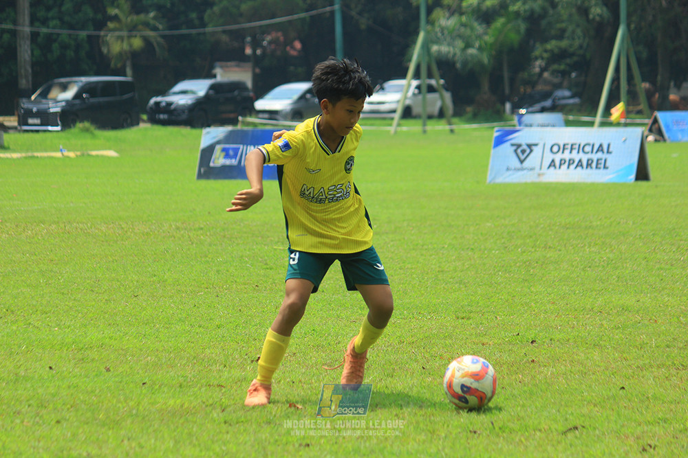 ijl u11 190426 asia football school vs maesa pararaider white