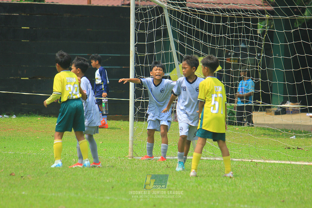 ijl u11 190426 asia football school vs maesa pararaider white