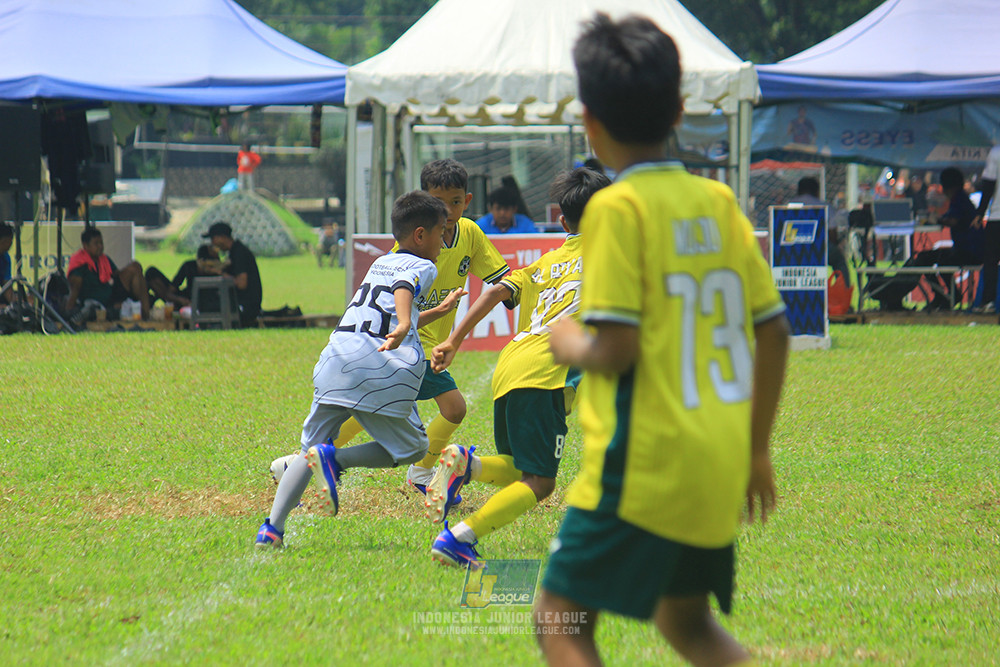 ijl u11 190426 asia football school vs maesa pararaider white