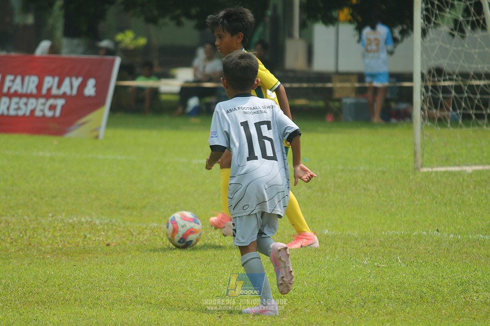 ijl u11 190426 asia football school vs maesa pararaider white