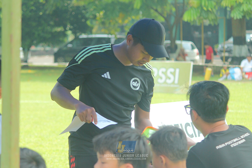 ijl u11 190426 asia football school vs maesa pararaider white