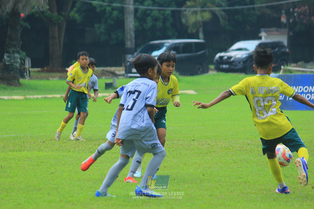 ijl u11 190426 asia football school vs maesa pararaider white
