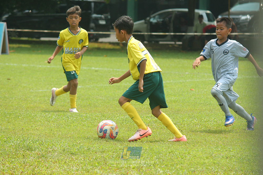 ijl u11 190426 asia football school vs maesa pararaider white