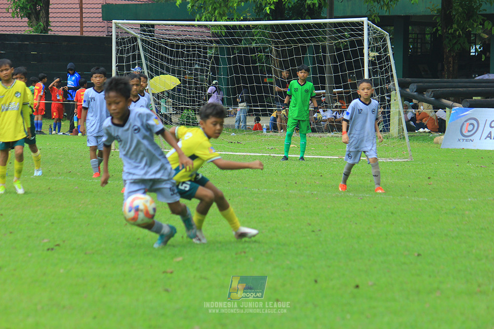 ijl u11 190426 asia football school vs maesa pararaider white