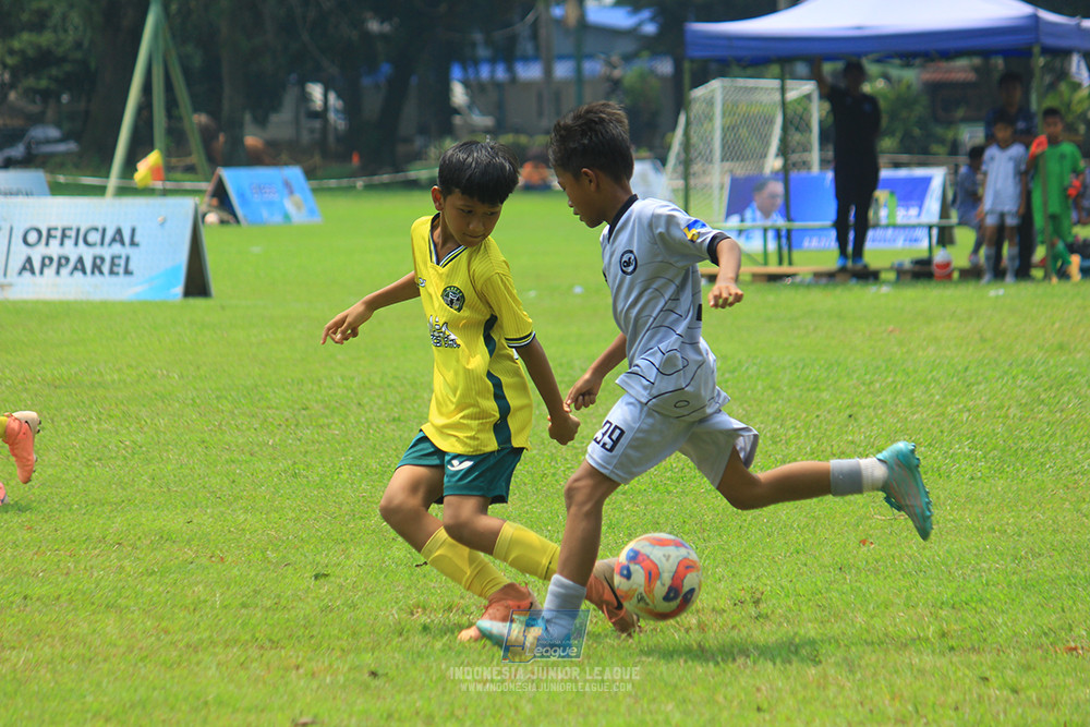 ijl u11 190426 asia football school vs maesa pararaider white